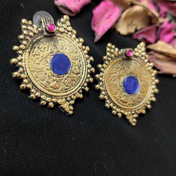 Handmade Afghan Coin Stud Earrings: Vintage Tribal Jewelry - Picture 4 of 5